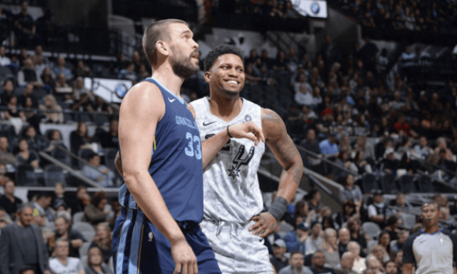 相比之下 相比之下