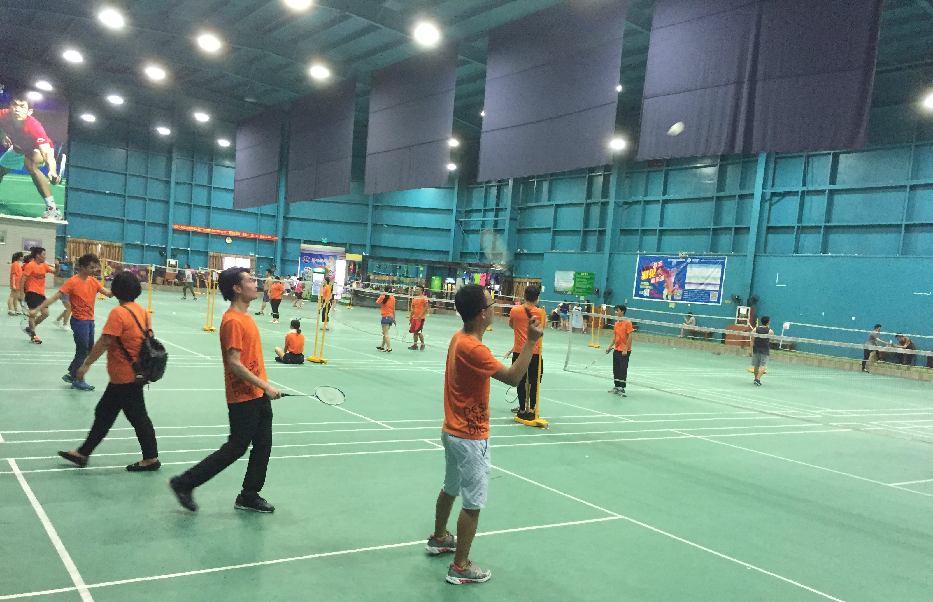 员在篮板球 员在篮板球