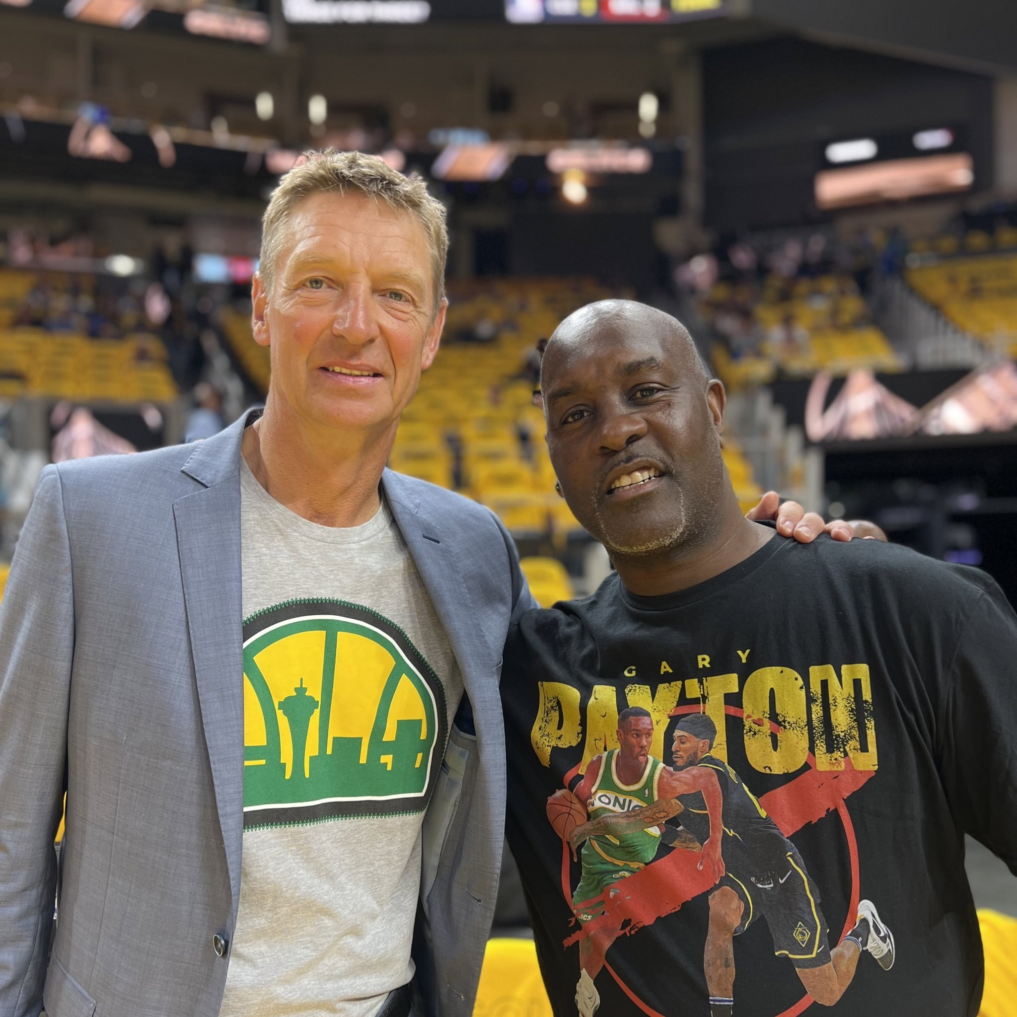 孔边应力集 孔边应力集